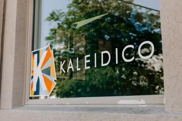 Window graphics